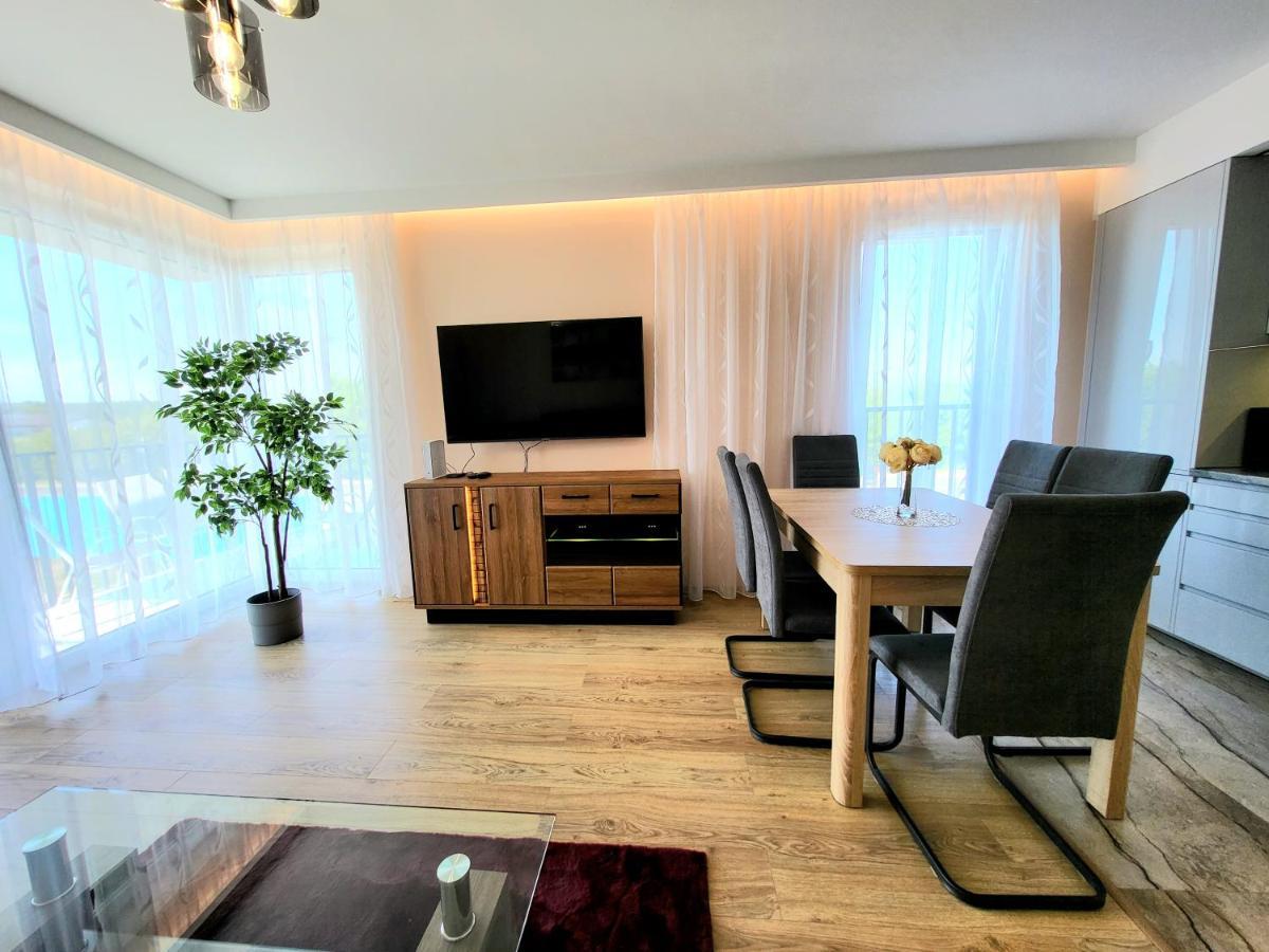 Eksclusive Apartment Paradise Down Town 6 Persons 3 Rooms คราคูฟ ภายนอก รูปภาพ