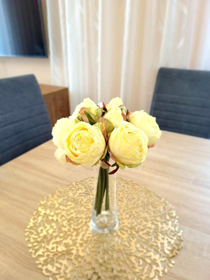 Eksclusive Apartment Paradise Down Town 6 Persons 3 Rooms คราคูฟ ภายนอก รูปภาพ
