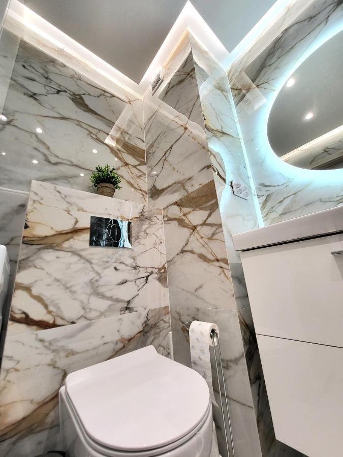 Eksclusive Apartment Paradise Down Town 6 Persons 3 Rooms คราคูฟ ภายนอก รูปภาพ